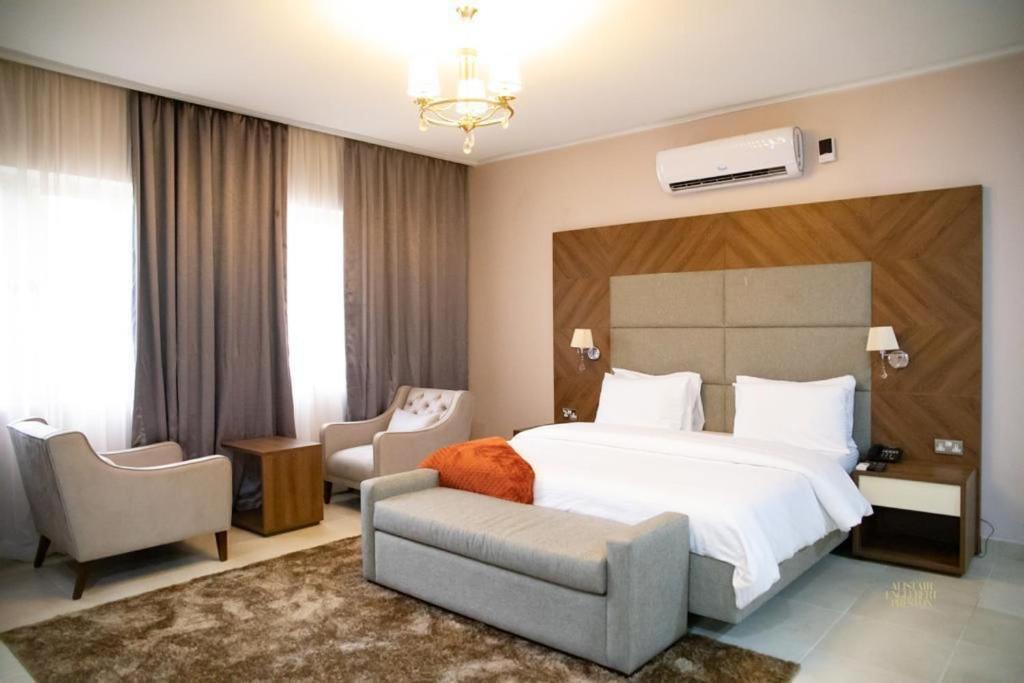Metro Apartments Lagos Exterior photo