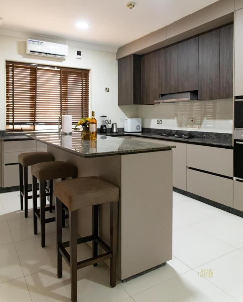 Metro Apartments Lagos Exterior photo